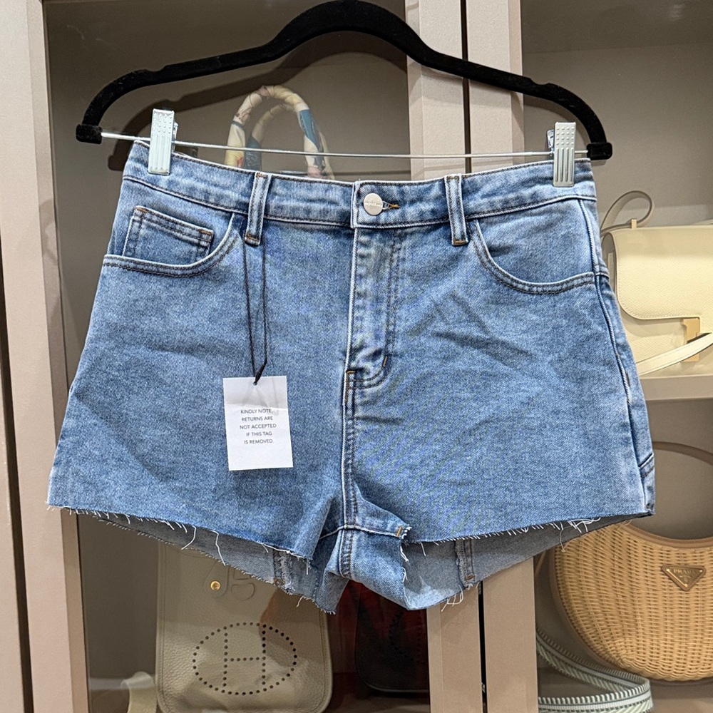 NWT Superdown Denim Star-Patterned Women's Shorts - Picture 2 of 6
